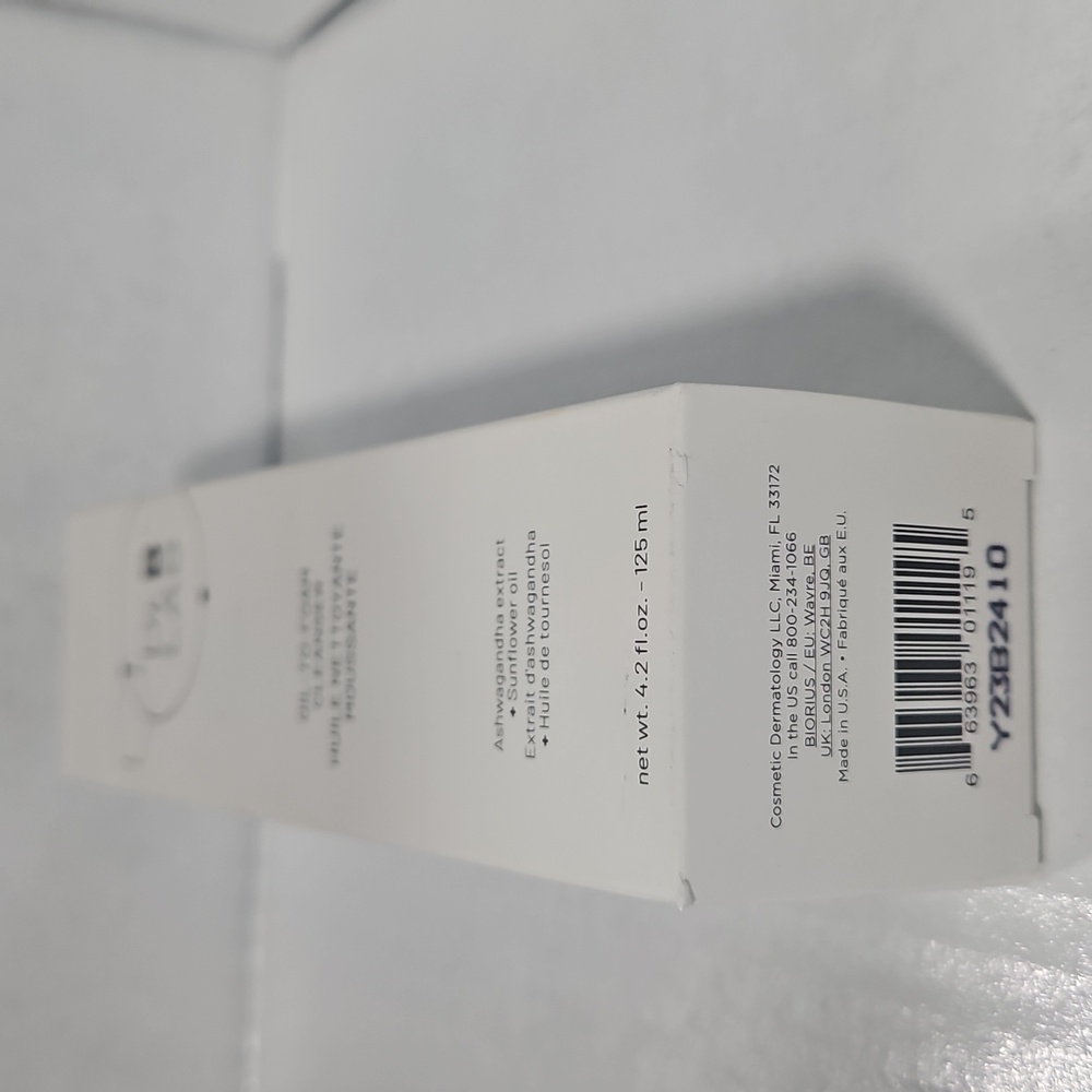 DR BRANDT DR. B LAB COLLECTION OIL TO FOAM CLEANSER FACE‎ WASH VITAMIN C - Picture 2 of 5